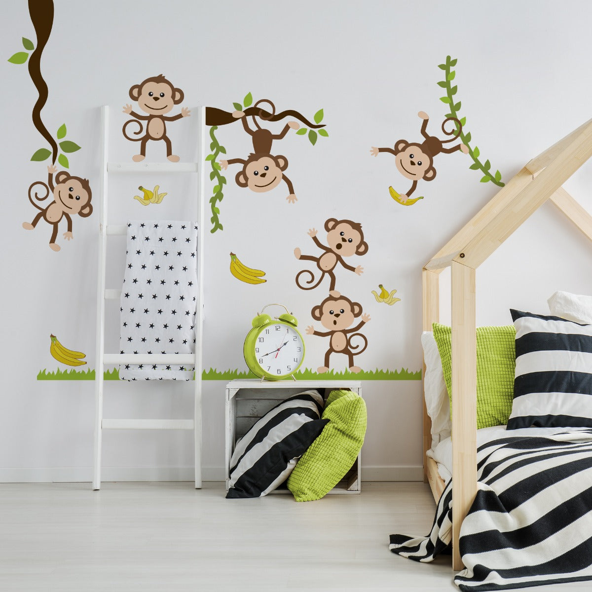 Vinil decorativo para quarto infantil Macaco Amigos